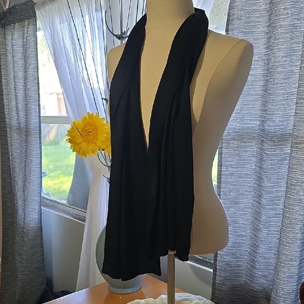 Elegant Black Women's Scarf - Lightweight & Versatile